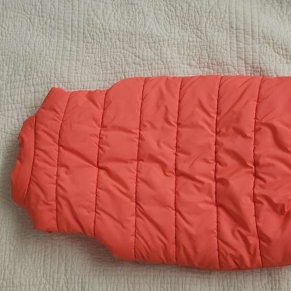 Girls Puma Puffer Vest - Picture 5 of 5
